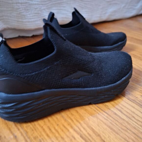 Avia Sz 7 Wide black sneakers slip on - Picture 1 of 10